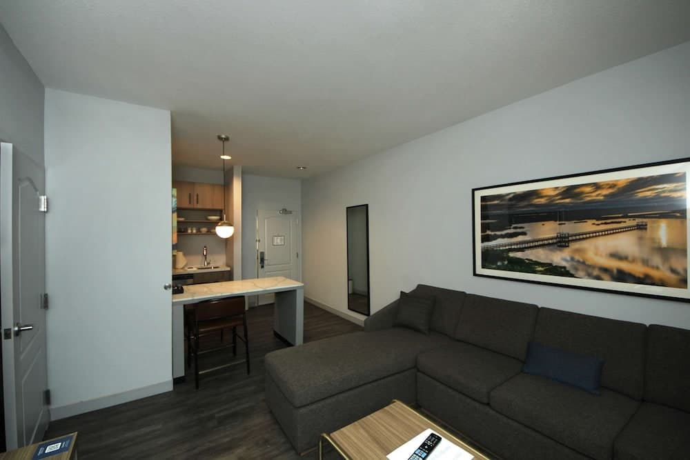 Homewood Beaumont, TX property views in Beaumont, TX — gallery photo 3
