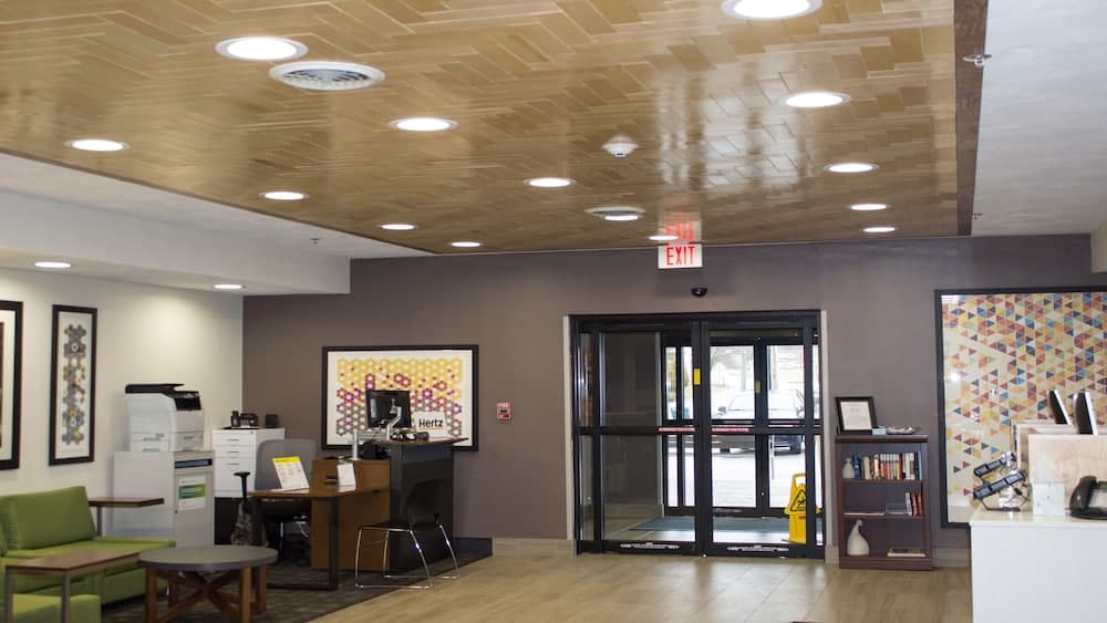 Holiday Inn Express Winfield by IHG gallery photo in Hurricane, WV — image 16