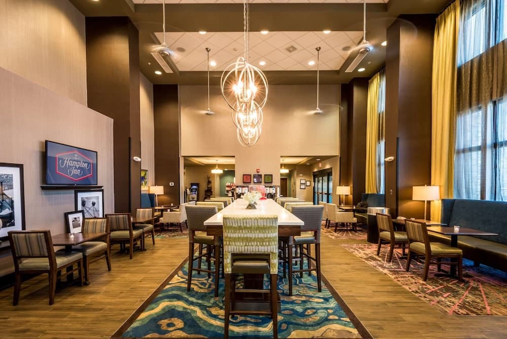 Hampton Inn & Suites Gulfport I-10 gallery photo in Gulfport, MS — image 54