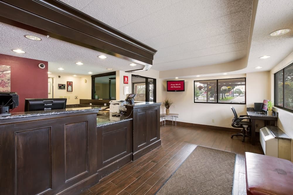 Red Roof Inn Grand Rapids Airport property views in Grand Rapids, MI — gallery photo 3