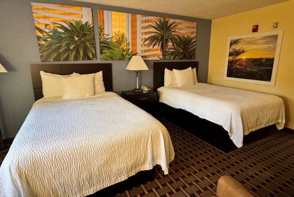 Days Inn by Wyndham Greenville South/Mauldin gallery photo in Mauldin, SC — image 25