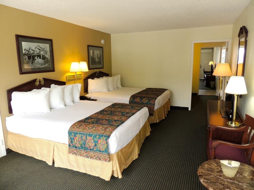 Carmel Inn & Suites gallery photo in Thibodaux, LA — image 25