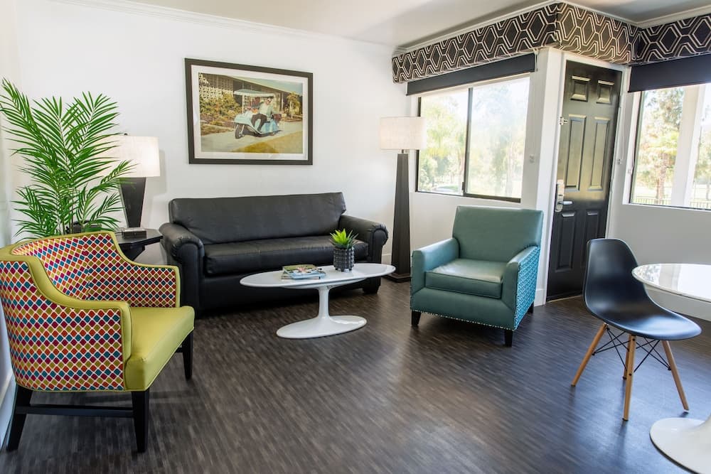 Singing Hills Golf Resort interior in El Cajon, CA — gallery photo 2