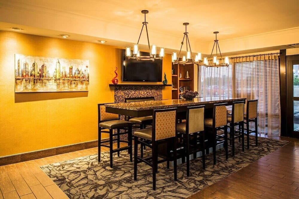 Inn at Philadelphia Airport property views in Philadelphia, PA — gallery photo 3