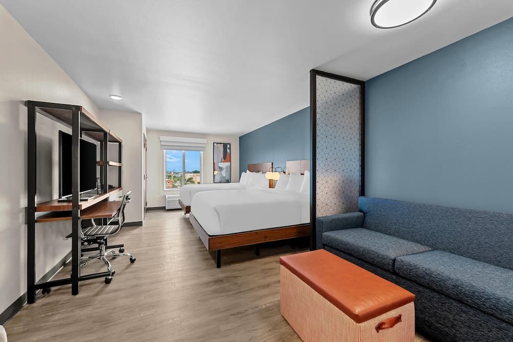 Everhome Suites Brownsville gallery photo in Brownsville, TX — image 25