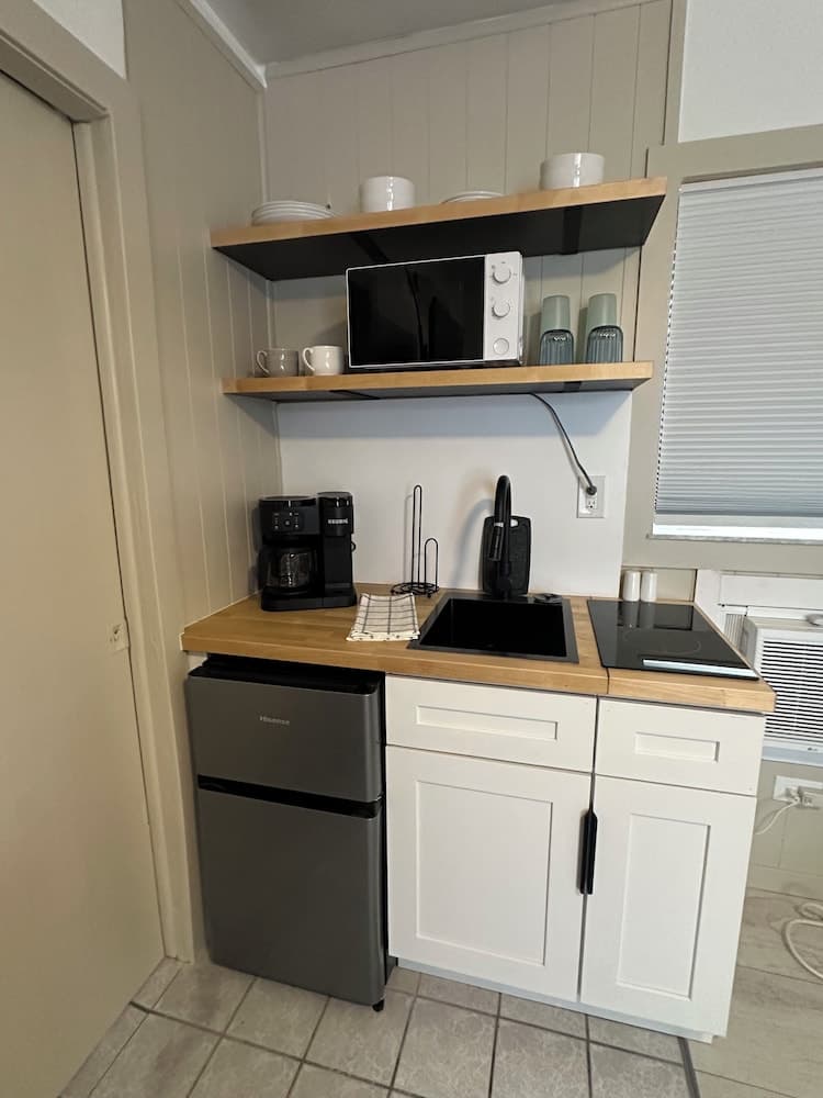 Arvilla property views in Treasure Island, FL — gallery photo 3