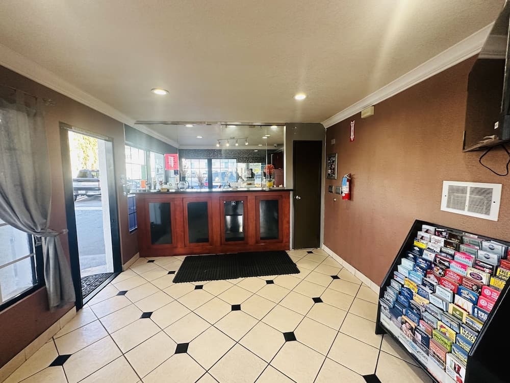 Casa Blanca Hotel - Orange gallery photo in Orange, CA — image 5