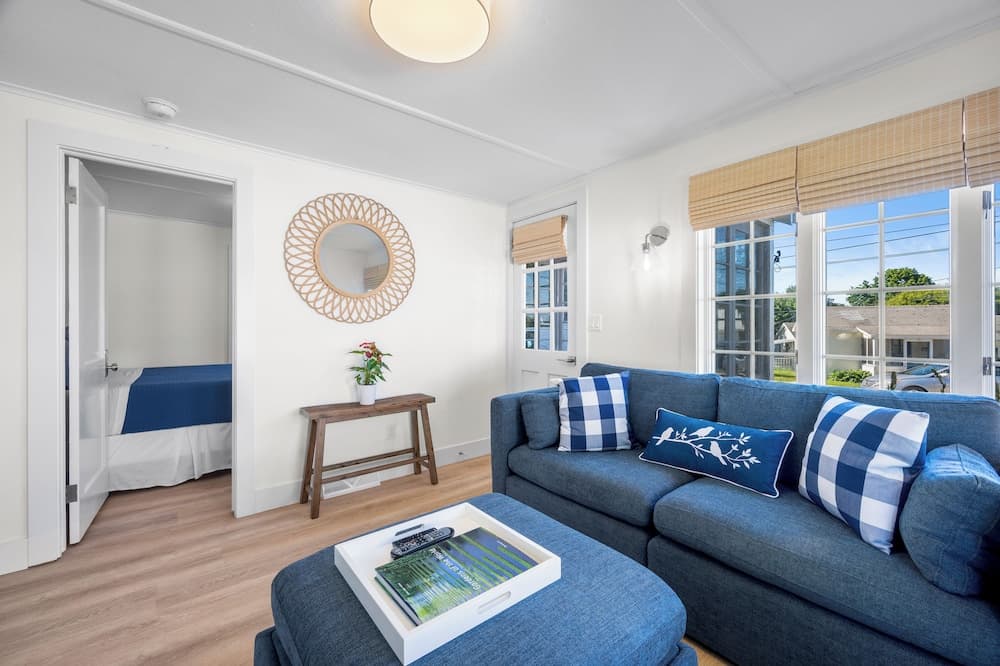 Marina Bay Cottages gallery photo in Waterford — image 35