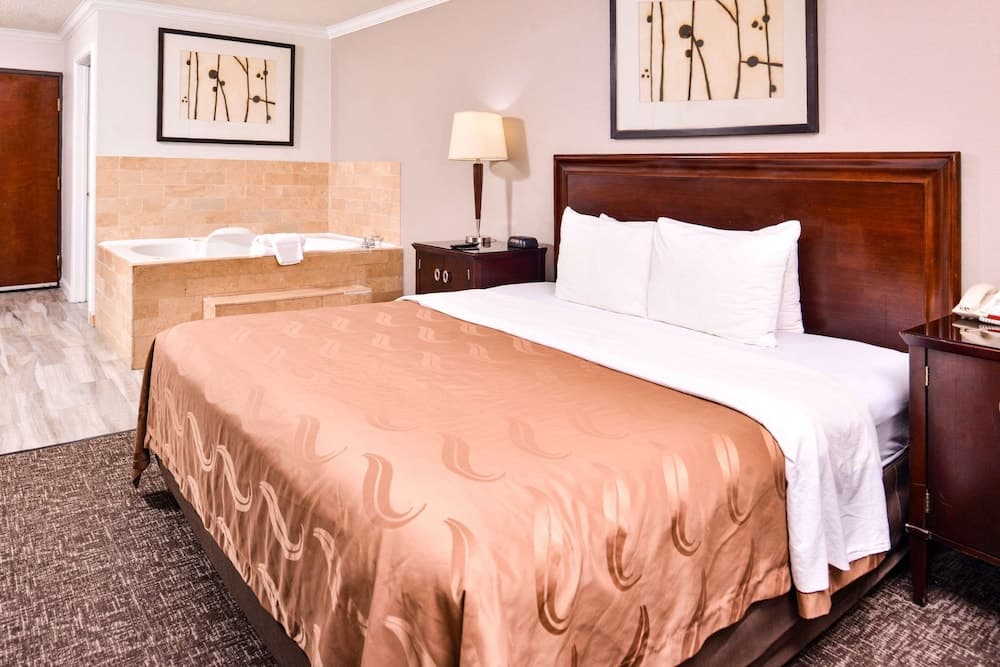 Quality Inn & Suites Beaumont gallery photo in Beaumont, TX — image 32