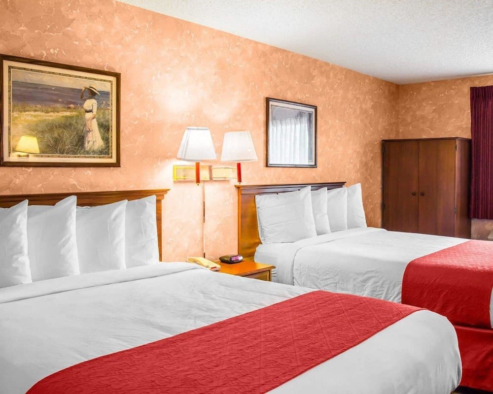 Econo Lodge Longmont East gallery photo in Longmont, CO — image 42