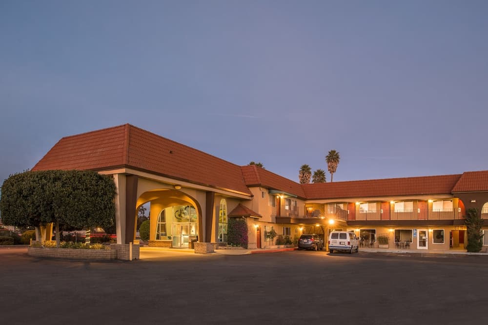 Laurel Inn Motel gallery photo in Salinas, CA — image 18