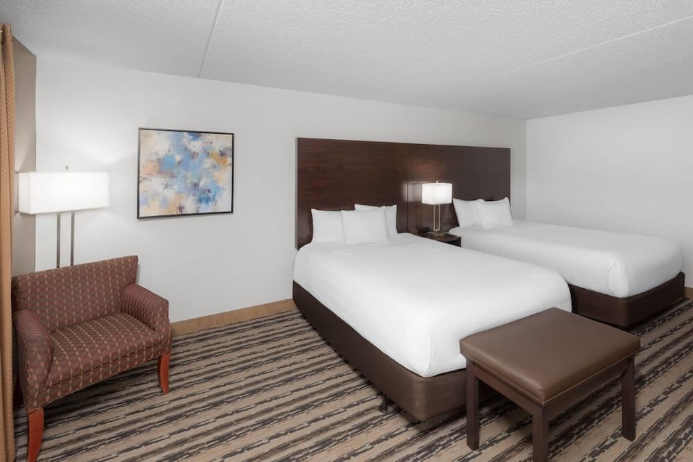 Endeavor Inn & Suites, Trademark Collection by Wyndham gallery photo in Topeka, KS — image 26