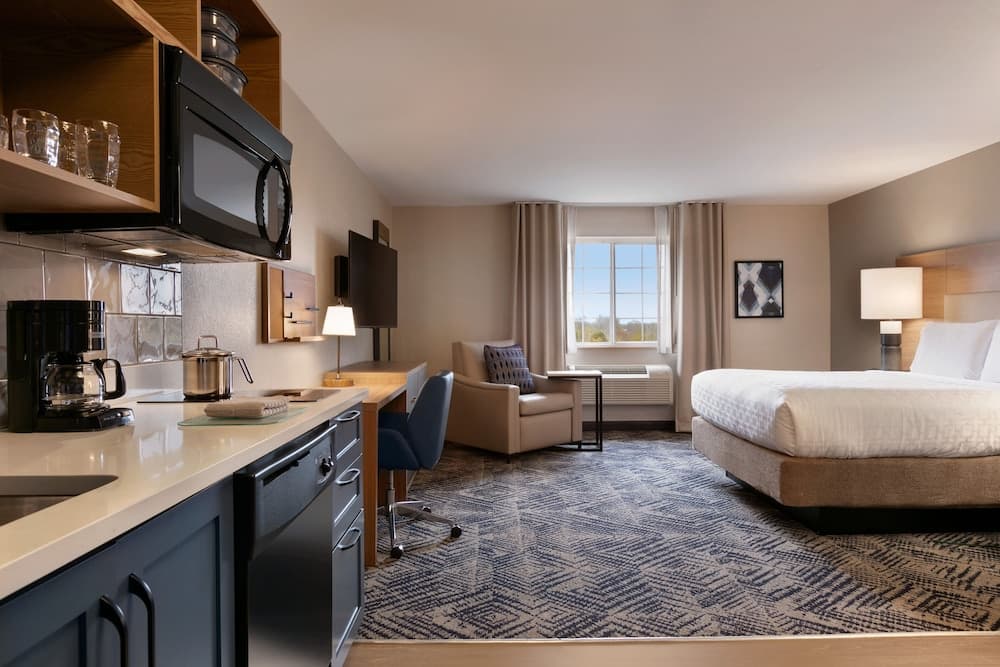 Candlewood Suites Springfield North, an IHG Hotel gallery photo in Springfield, IL — image 35
