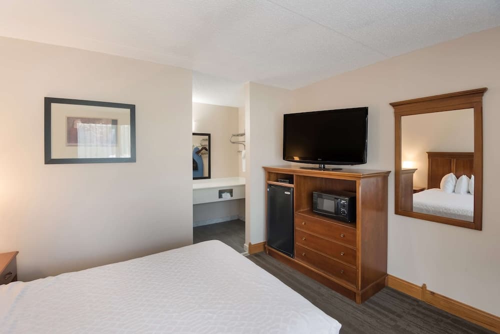 Best Western Inn property views in Goshen, IN — gallery photo 3