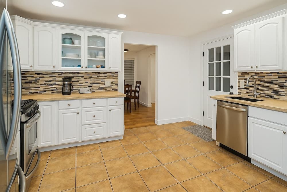 Lower Queen Anne Townhome interior in Seattle, WA — gallery photo 2