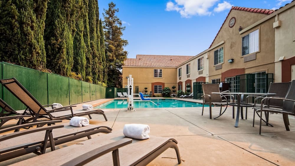 Best Western Brentwood Inn gallery photo in Brentwood, CA — image 9