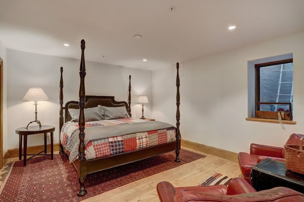 Saddleridge property views in Avon, CO — gallery photo 3