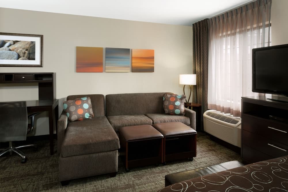 Staybridge Suites South Springfield by IHG property views in Springfield, IL — gallery photo 3