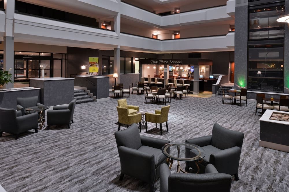 Holiday Inn Hotel & Suites Beaumont Plaza (I-10 & Walden) by IHG gallery photo in Beaumont, TX — image 29