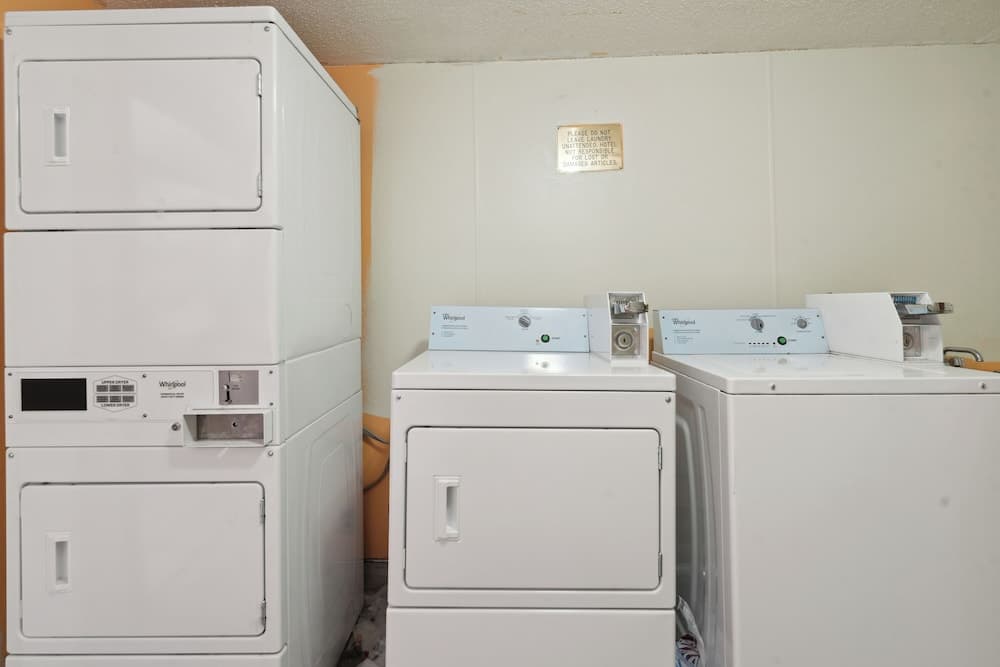 Miami Suites Hotel gallery photo in Toledo, OH — image 39