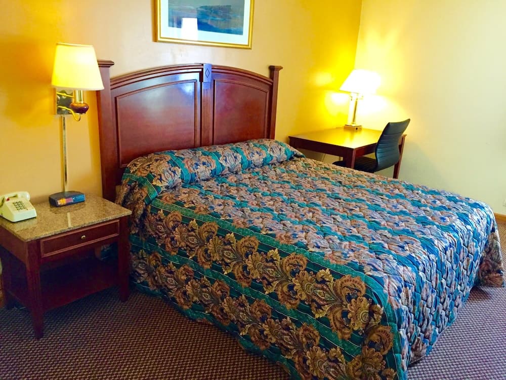 Executive Inn and Suites property views in Waukegan, IL — gallery photo 3