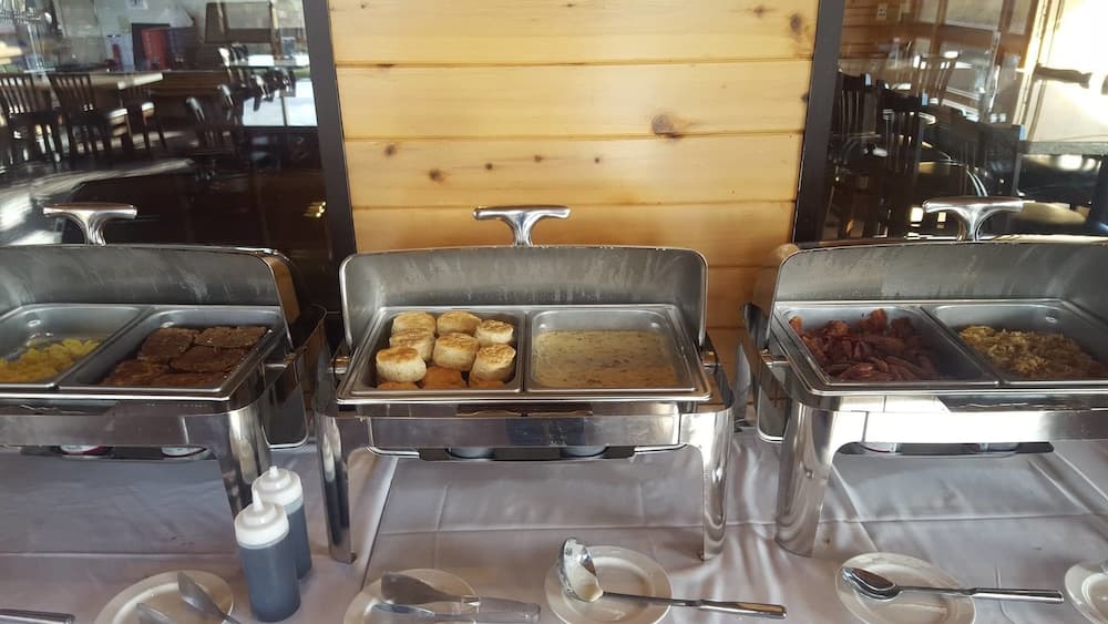 Izatys Resort interior in Onamia, MN — gallery photo 2