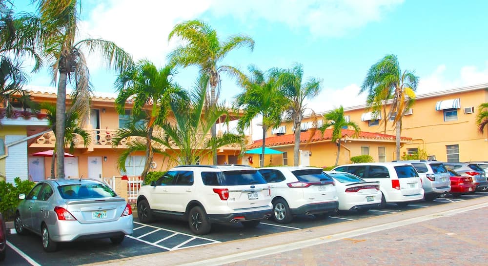 Hollywood Beach Swan interior in Hollywood, FL — gallery photo 2