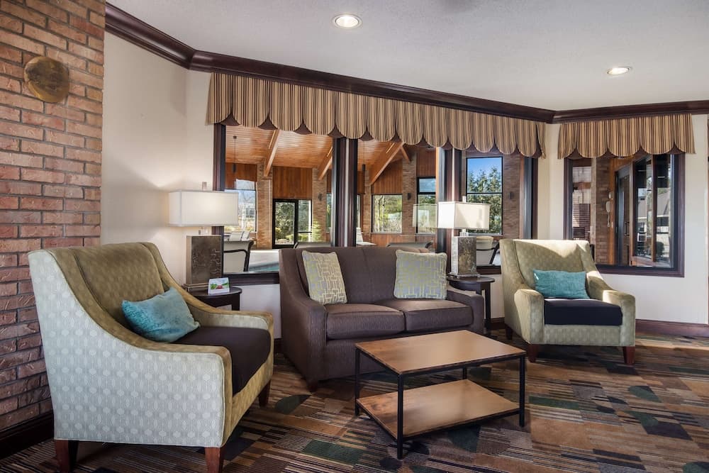 SureStay by Best Western Grove City gallery photo in Grove City, PA — image 27