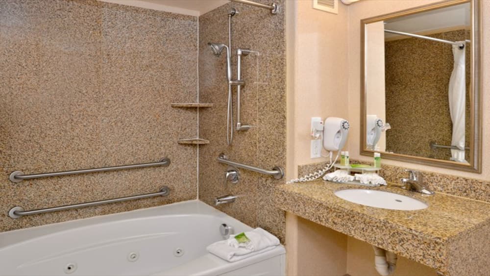 Holiday Inn Express Hotel & Suites Lincoln by IHG gallery photo in Lincoln, CA — image 24