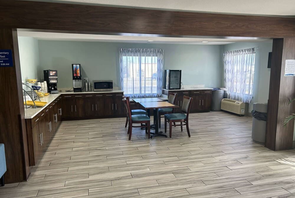 Days Inn by Wyndham Panama City/Callaway gallery photo in Panama City, FL — image 12
