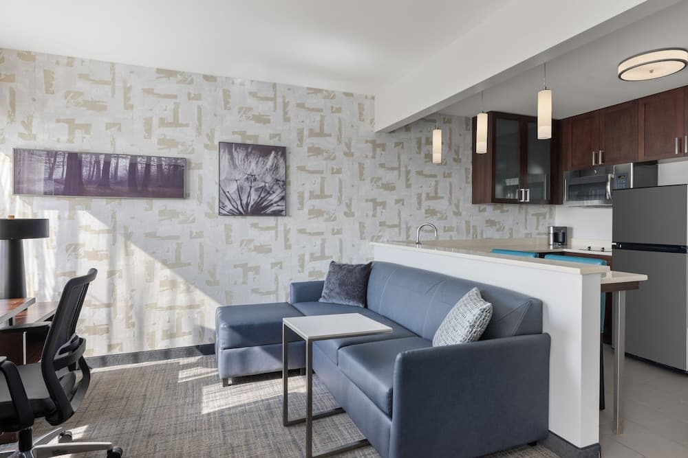 Residence Inn New York The Bronx At Metro Center Atrium gallery photo in Bronx, NY — image 13