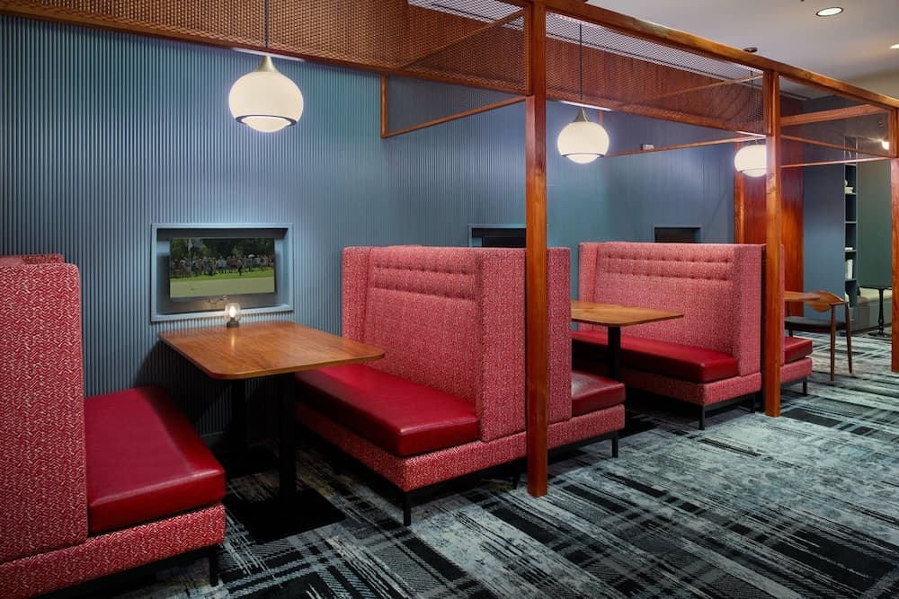 Courtyard by Marriott Washington, DC/Foggy Bottom interior in Washington, DC — gallery photo 2