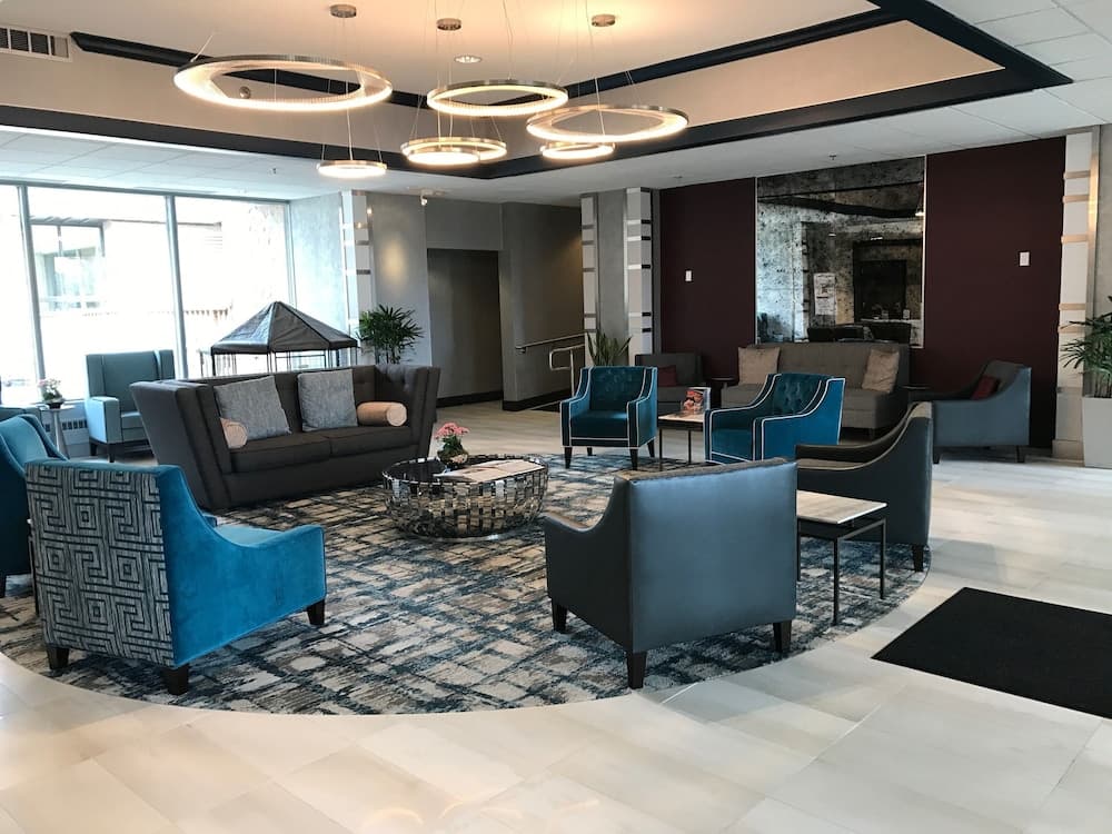 Sheraton Milwaukee Brookfield Hotel property views in Brookfield, WI — gallery photo 3