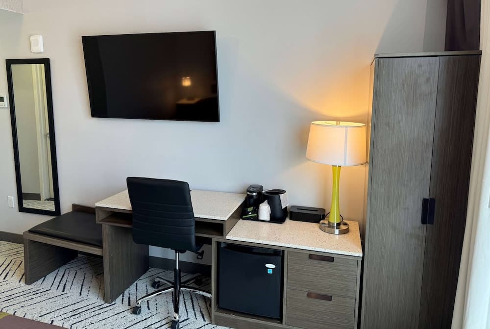 Super 8 By Wyndham Bronx Near Stadium gallery photo in Bronx, NY — image 10