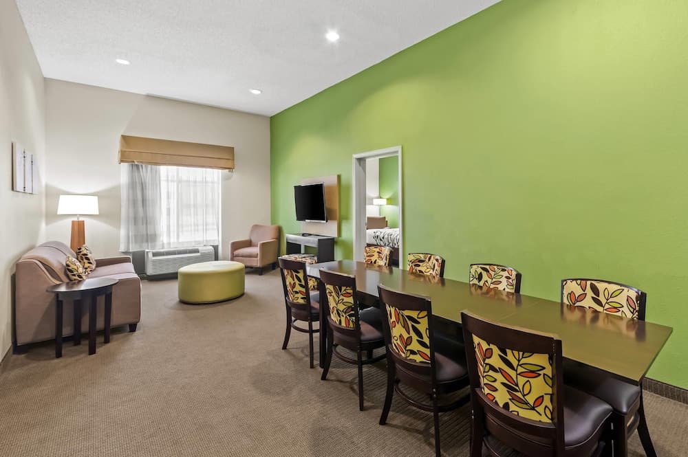 Sleep Inn & Suites Dripping Springs - Austin Area gallery photo in Dripping Springs, TX — image 38