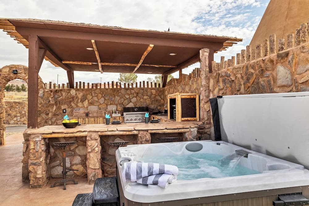 Zion White Bison property views in Virgin, UT — gallery photo 3