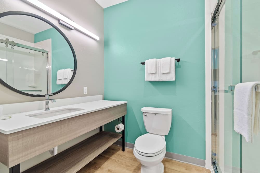 ECHO Suites Extended Stay by Wyndham Dallas Plano/Richardson gallery photo in Plano, TX — image 20