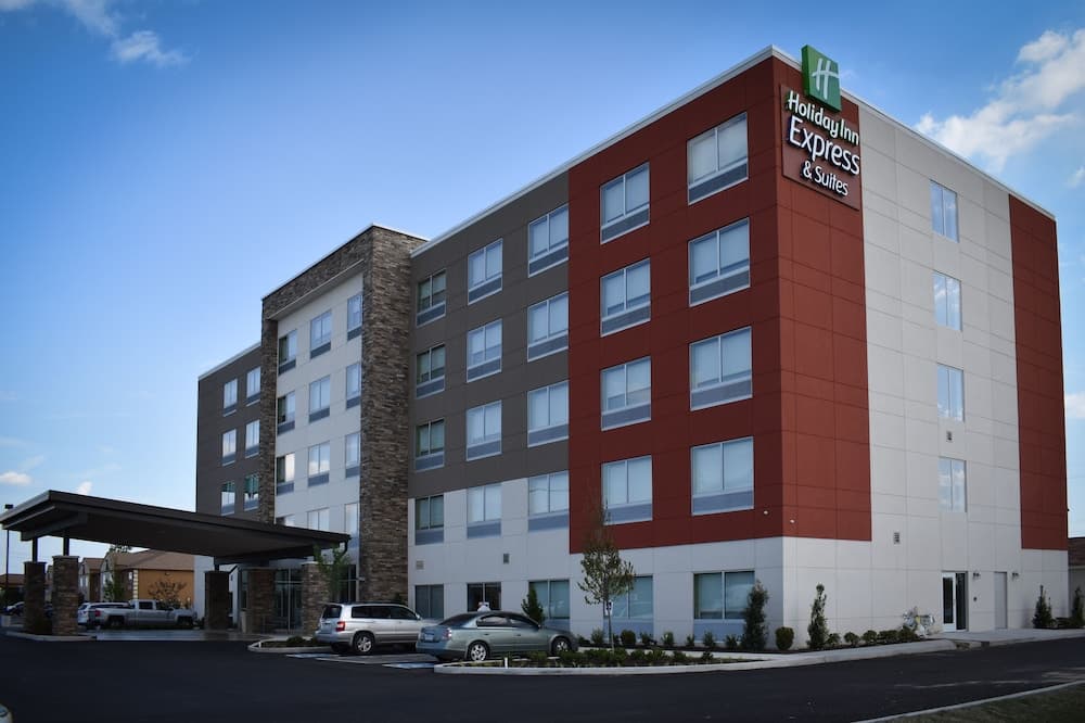 Holiday Inn Express and Suites West Memphis by IHG featured exterior or lobby in West Memphis, AR — similar hotel