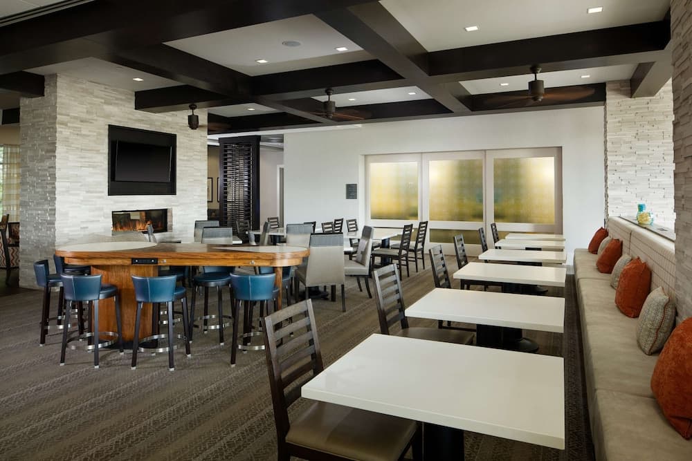 Homewood Suites by Hilton Teaneck Glenpointe gallery photo in Teaneck — image 46