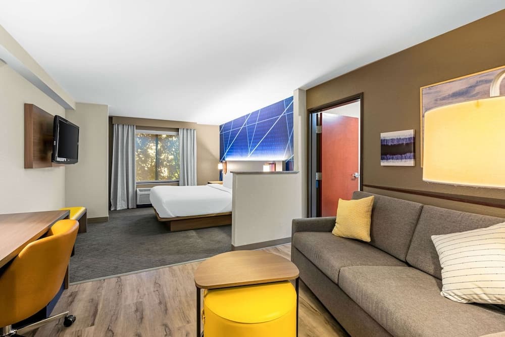 Comfort Suites Vacaville-Napa Valley Area gallery photo in Vacaville, CA — image 4