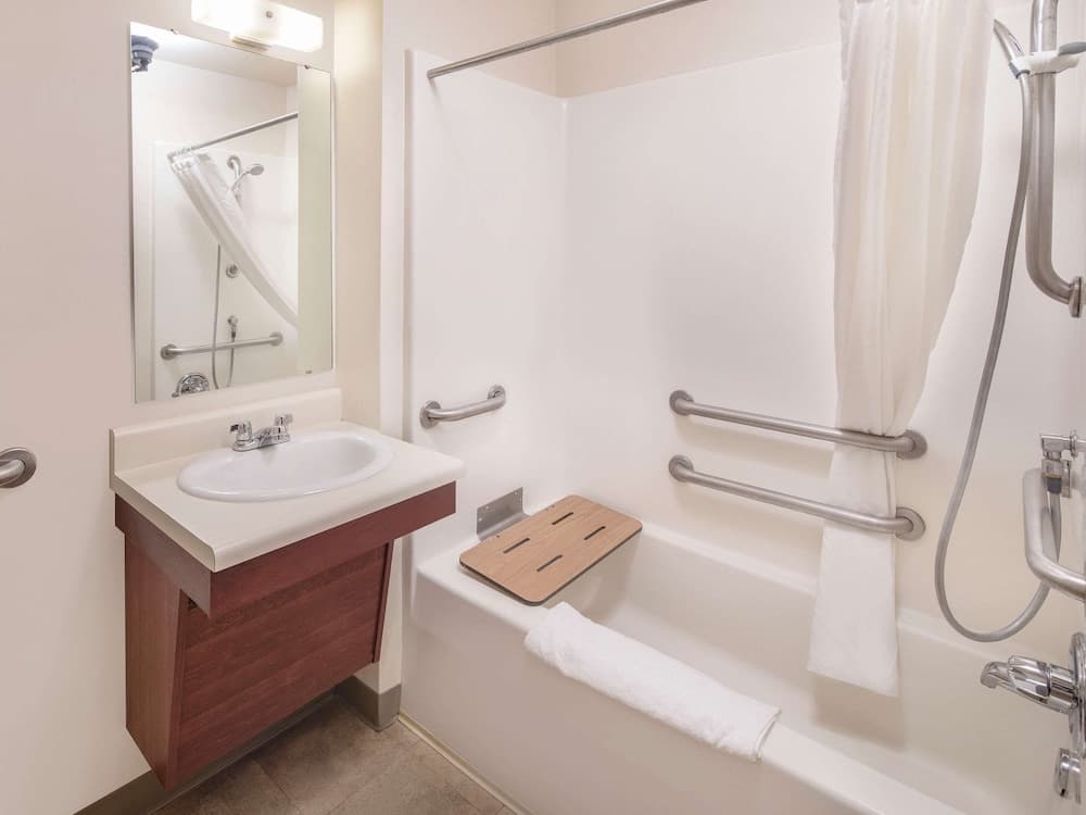WoodSpring Suites Denton gallery photo in Denton, TX — image 15