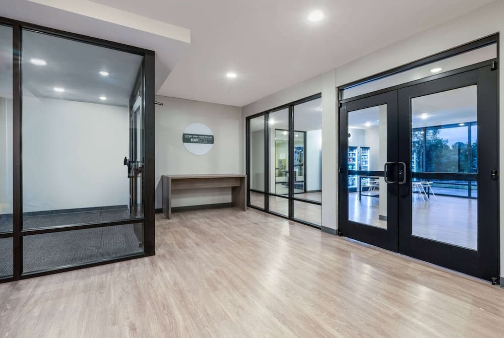 Echo Suites Extended Stay By Wyndham Phoenix-Peoria/Glendale gallery photo in Peoria, AZ — image 17