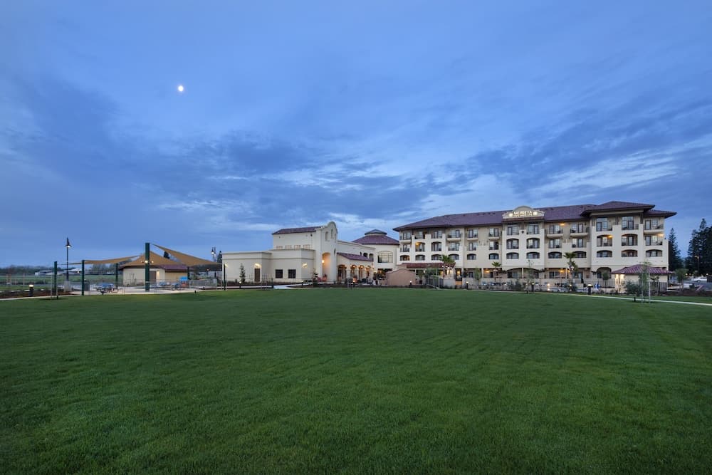 The Murieta Inn & Spa gallery photo in Sloughhouse, CA — image 71