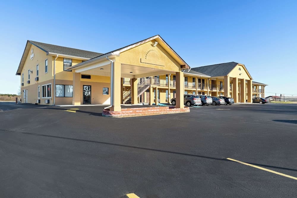 Quality Inn Monroe featured exterior or lobby in Monroe, GA — similar hotel