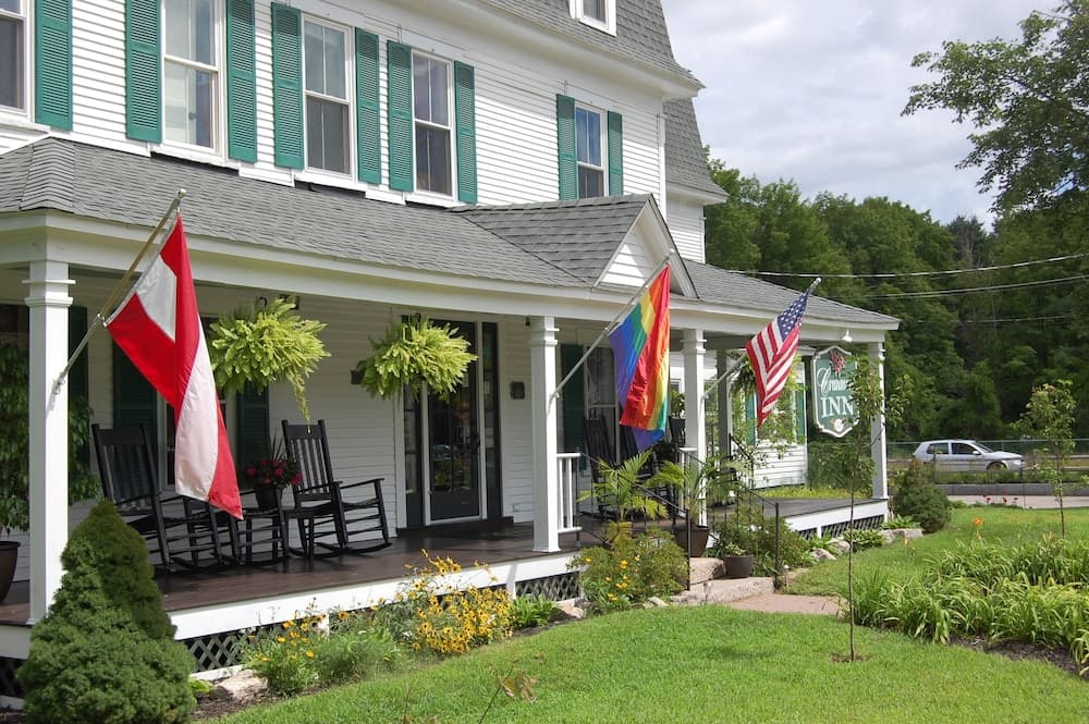 Cranmore Inn featured exterior or lobby in North Conway, NH — similar hotel