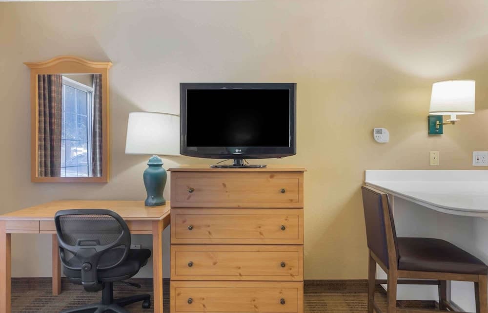 Extended Stay America Suites Los Angeles Torrance Del Amo Ci gallery photo in Torrance, CA — image 13