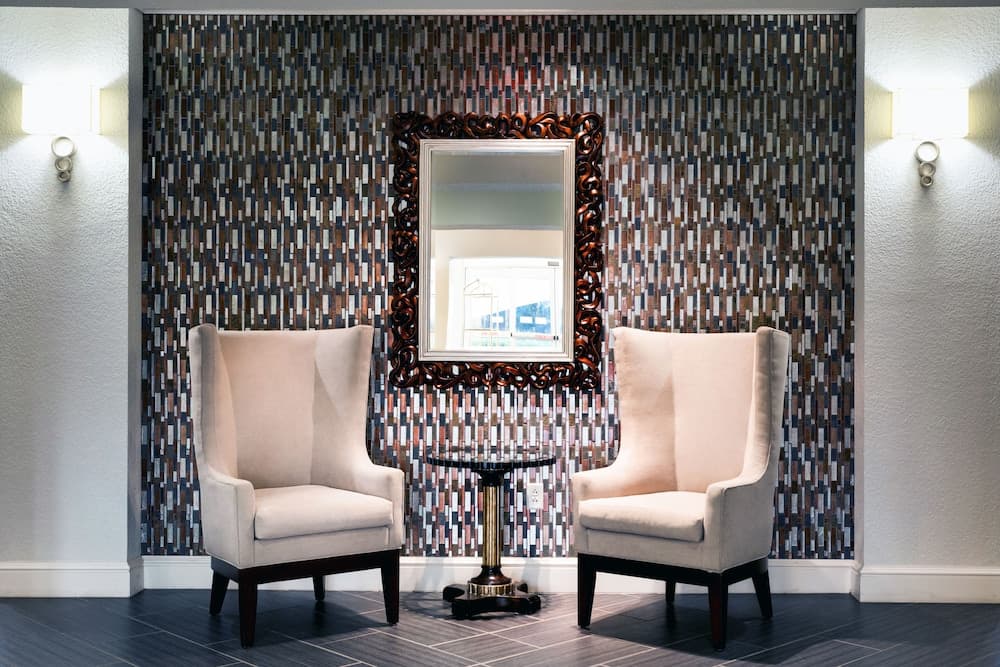 Holiday Inn Express Hotel and Suites Arcadia by IHG interior in Arcadia, FL — gallery photo 2