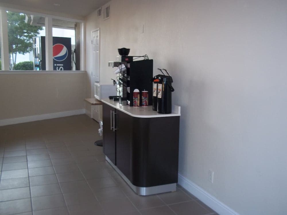 Ramada by Wyndham Merced gallery photo in Merced, CA — image 23