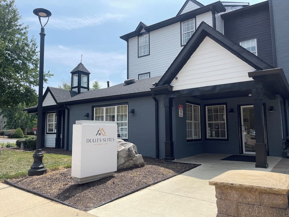 MainStay Suites Sterling near Dulles Town Center — hotel in Sterling, Virginia
