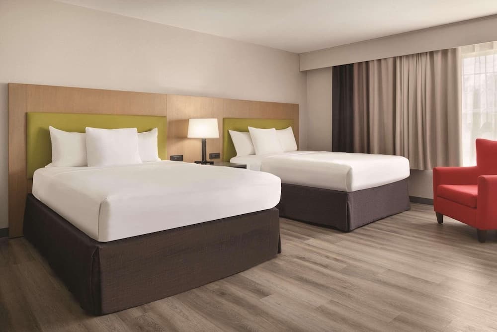 Country Inn & Suites by Radisson, Cedar Falls, IA gallery photo in Cedar Falls, IA — image 38